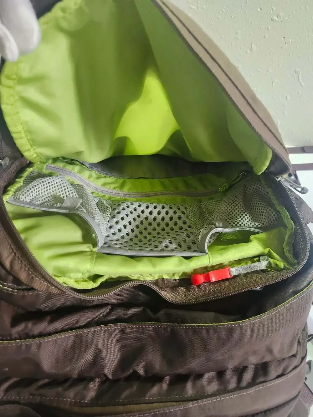 Osprey Tropos 24/7 Laptop Backpack Brown Green